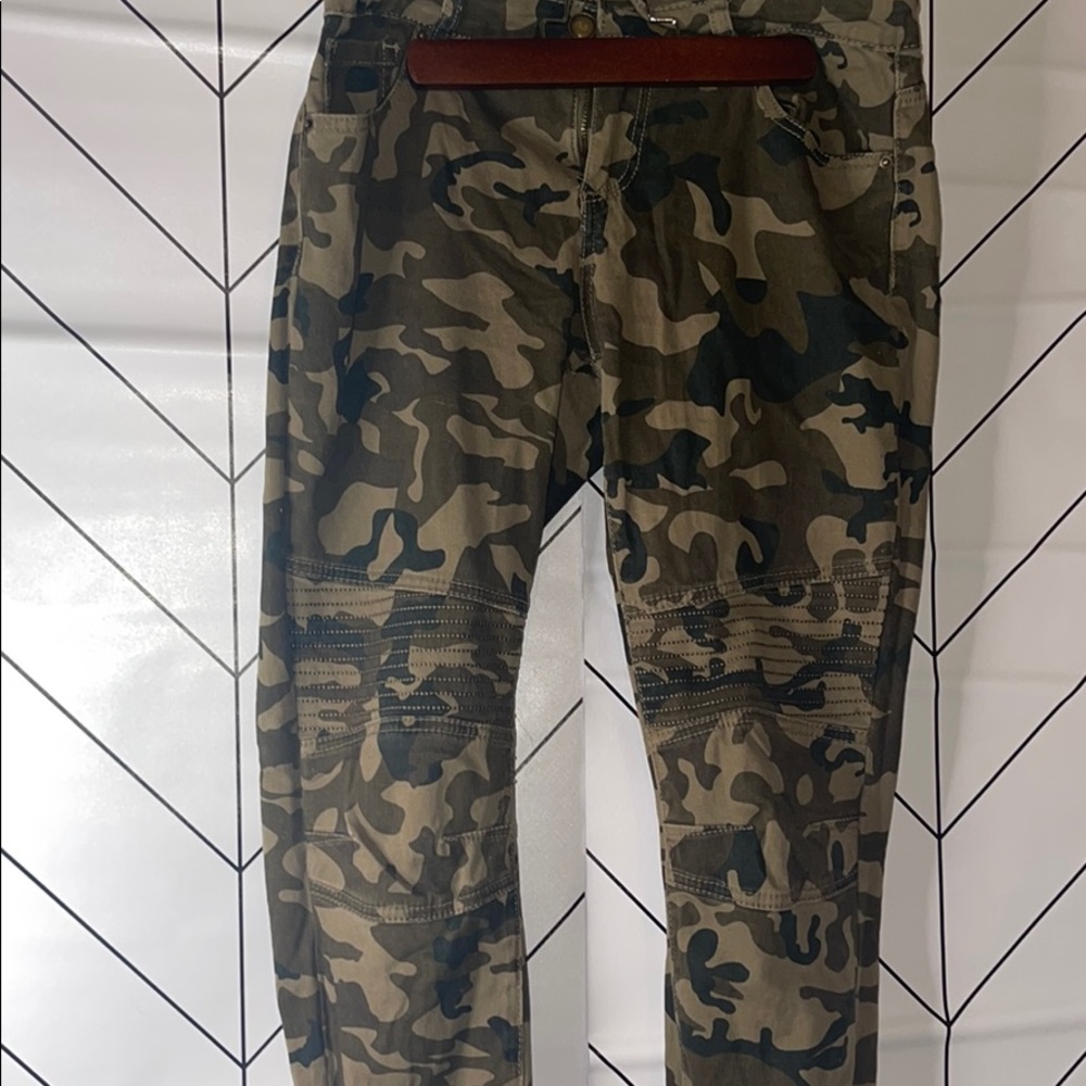 Camo jeans